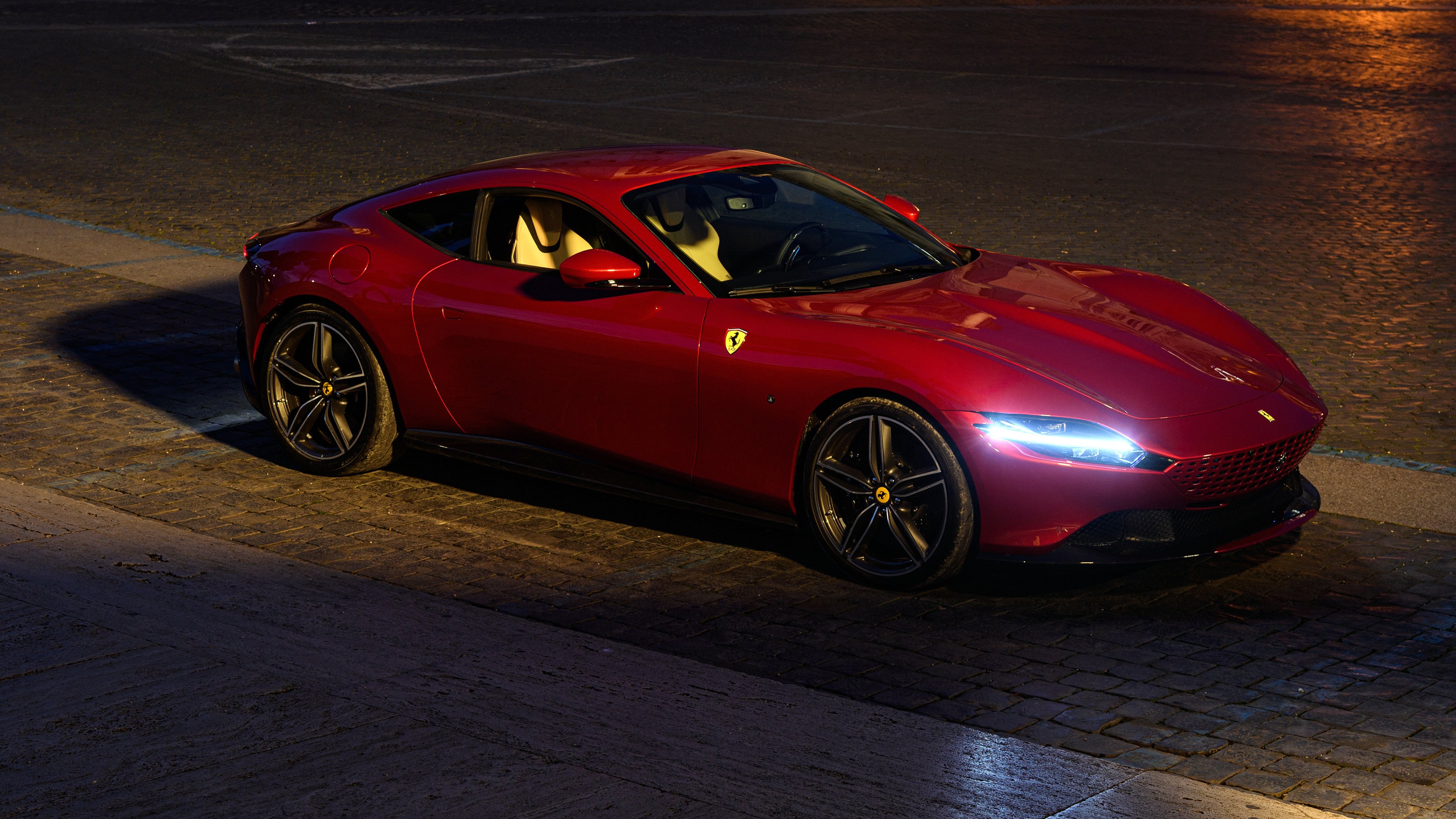 电竞主持的魅力：控场能力与互动技巧，电竞主持人有哪些看法