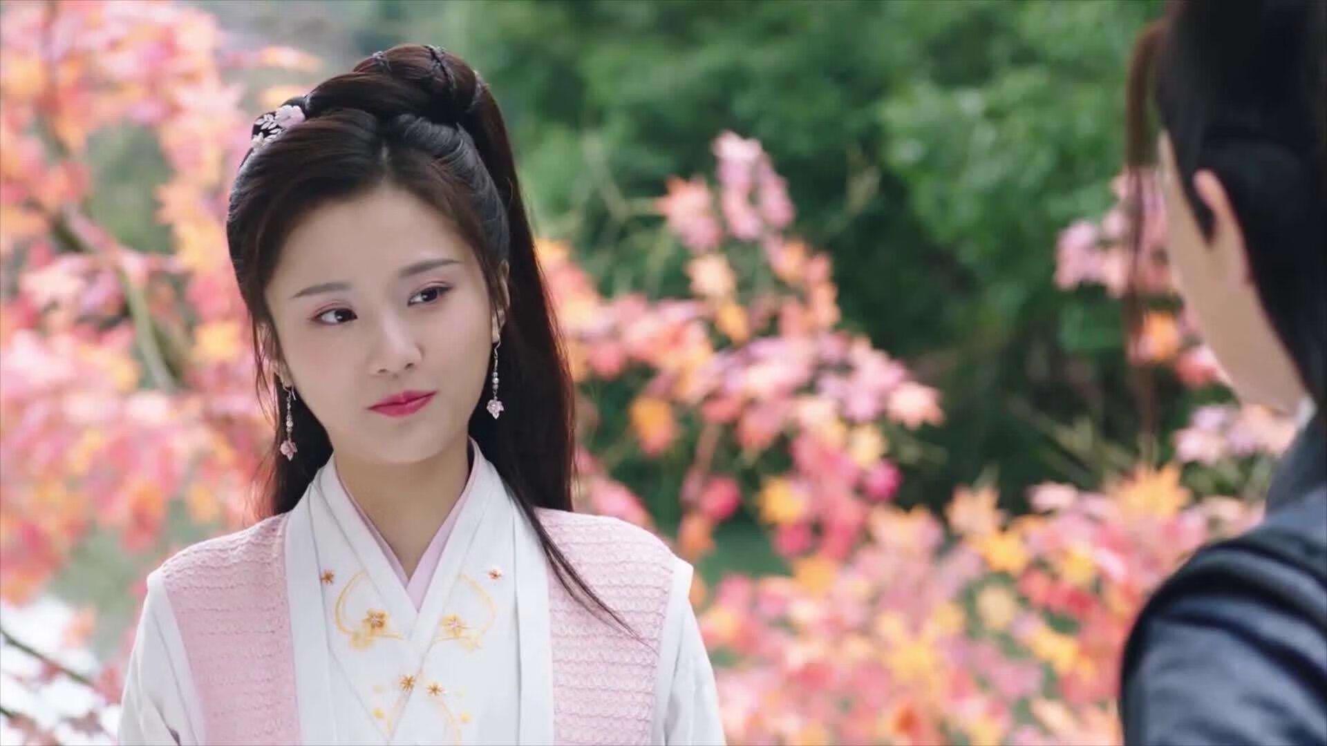 足球赛场上的风云变幻，谁能称霸巅峰？，足球场上的风采怎么形容