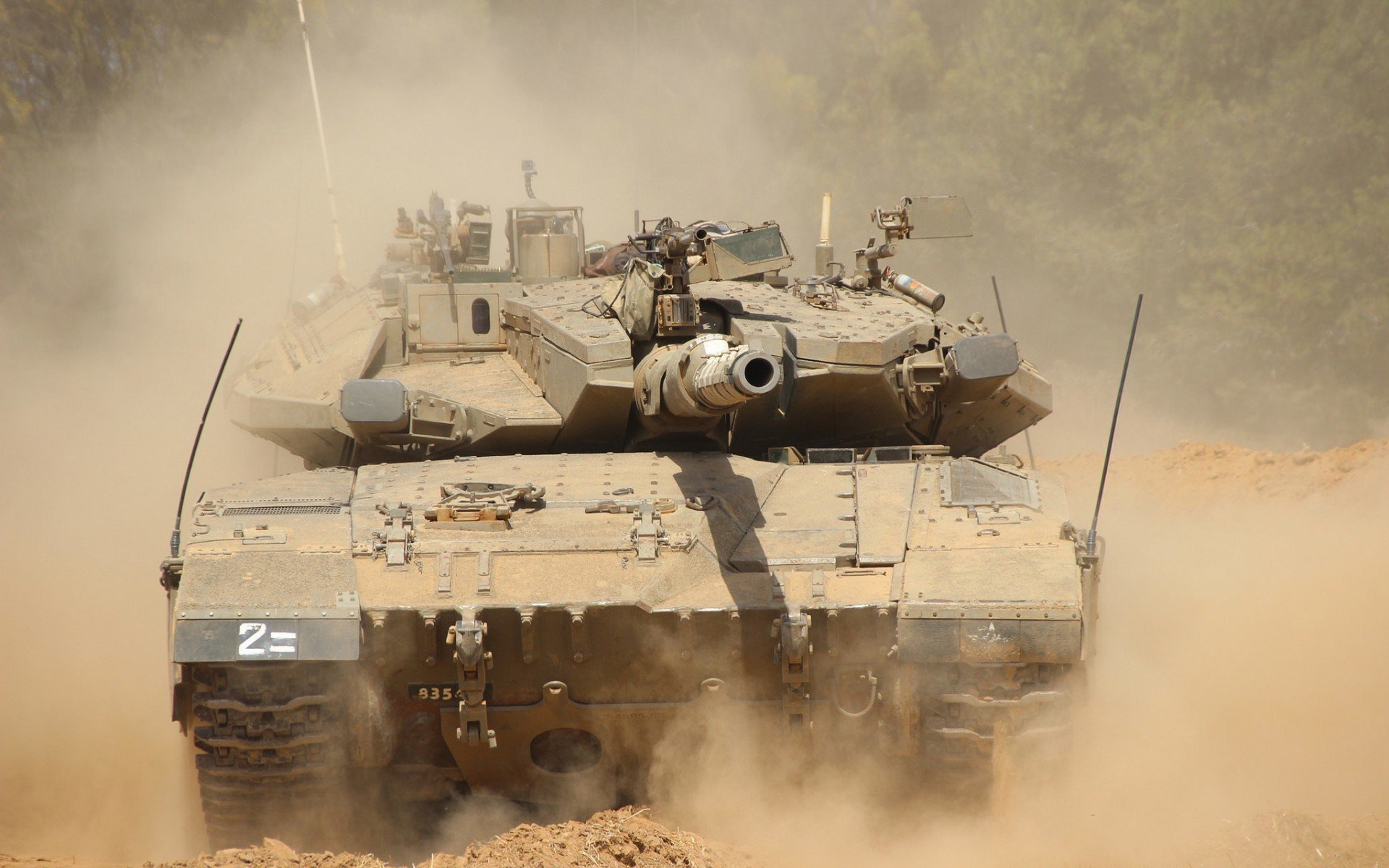 足球赛场上的风云变幻，谁能称霸巅峰？，足球赛场面